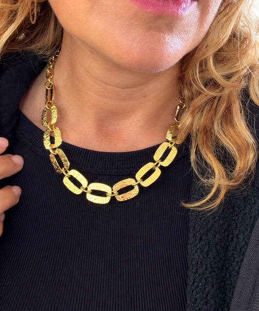 COLLIER NIKKA