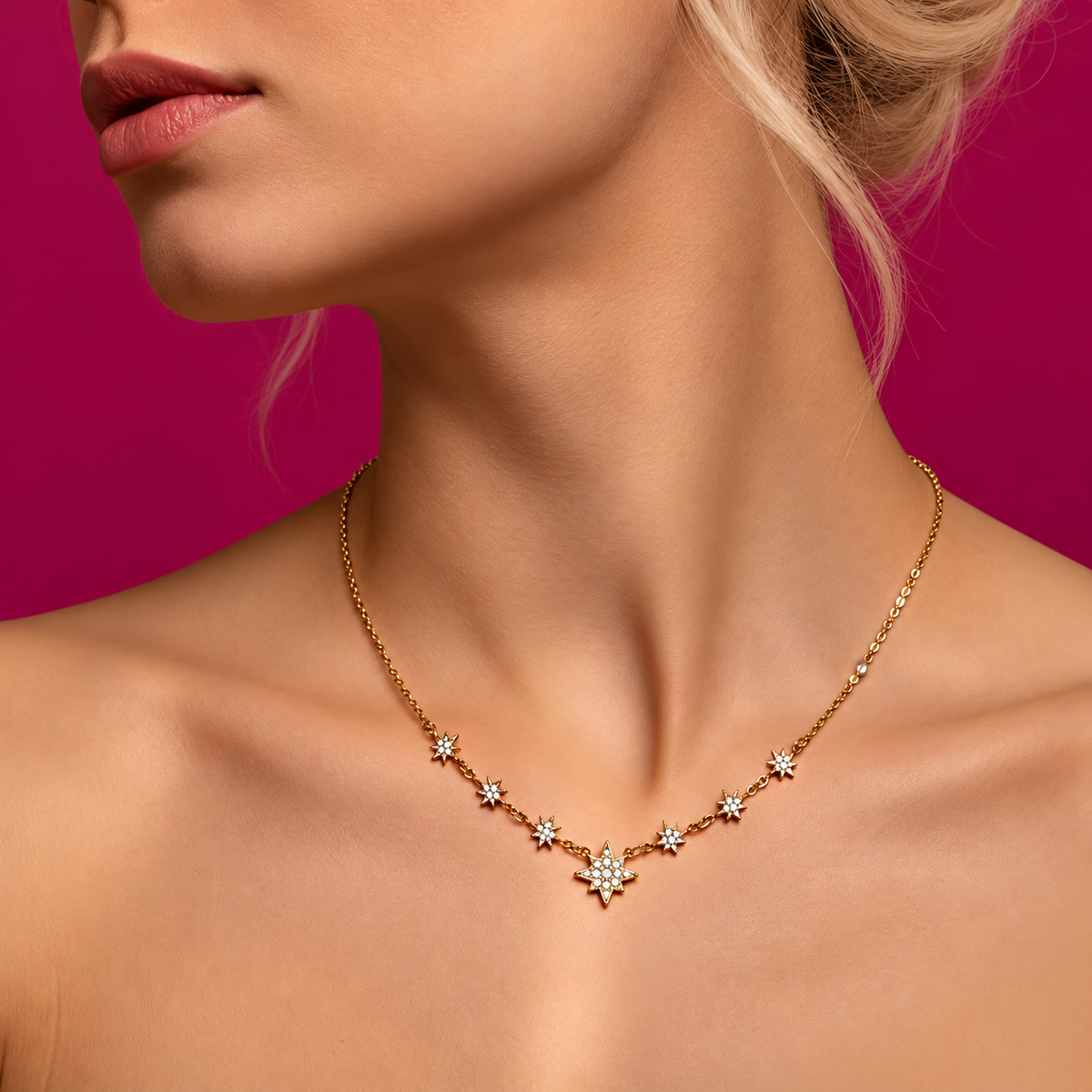 COLLIER SCARLETT