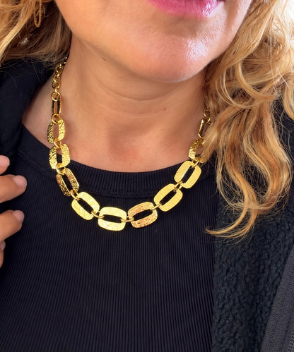 COLLIER NIKKA