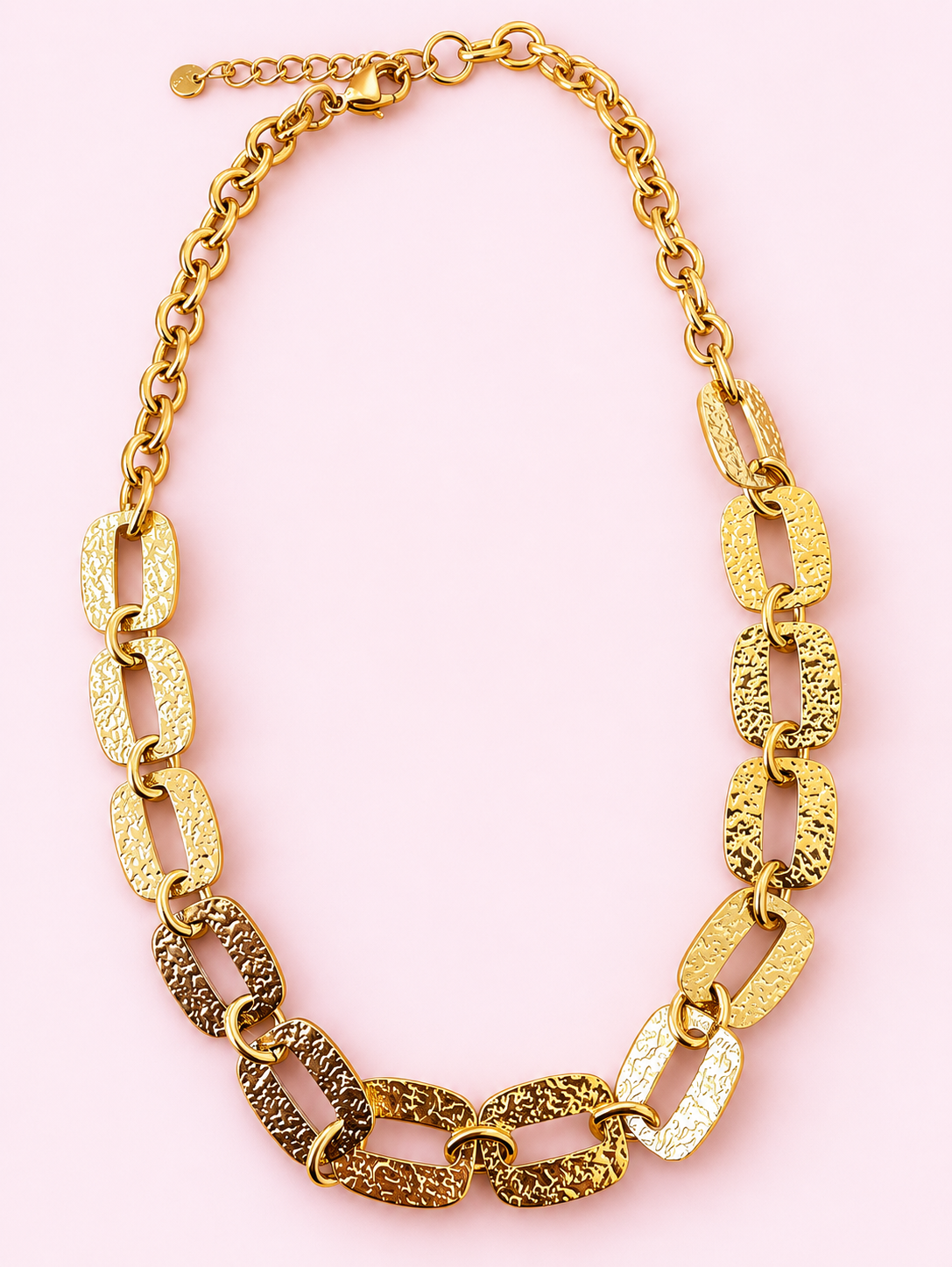 COLLIER NIKKA