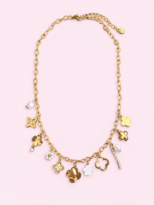 COLLIER DOLLY